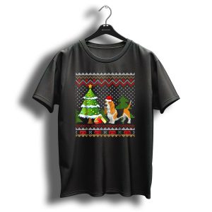 Basset Hound In Santa Hat With Christmas Tree And Gifts T Shirt