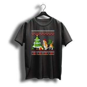 Basset Hound In Santa Hat With Christmas Tree And Gifts T-Shirt