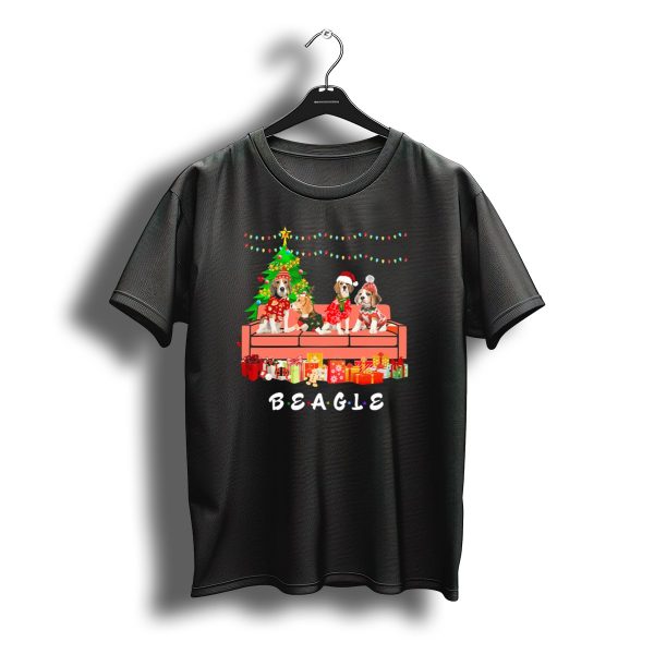 Beagle Festive Christmas Santa Hat Couch Scene T Shirt t shirt 1