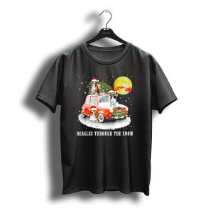 Beagles Through The Snow Santa Hats Christmas Car Moon Sled T-Shirt