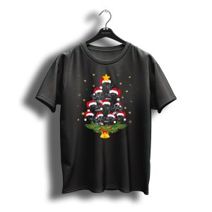 Black Labrador Santa Hats Christmas Tree With Star And Bells T-Shirt
