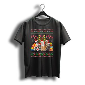 Cats In Santa Hats With Christmas Gifts And Tree T-Shirt