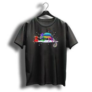 Chameleon Santa Hat Snow Christmas Fun T Shirt