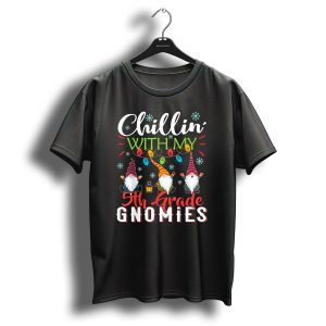 Chillin With My 5Th Grade Gnomies Teacher Christmas Lights Snowflakes Gnome Trio T-Shirt