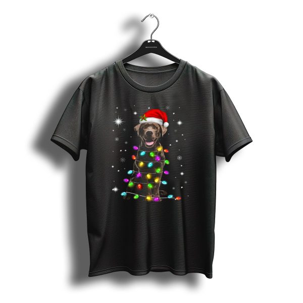 Chocolate Labrador Santa Hat Christmas Lights Snowflakes T Shirt t shirt 1