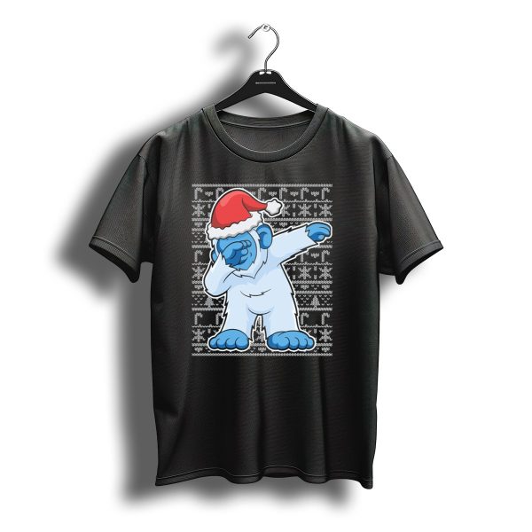 Christmas Abominable Snowman Bigfoot Dabbing Santa Hat T Shirt t shirt 1