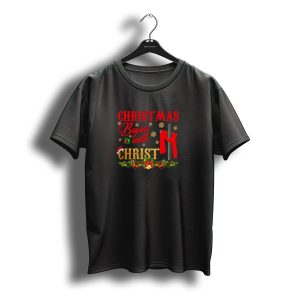 Christmas Begins With Christ Cross Santa Hat Snowflakes Wreath Candles Garland T-Shirt