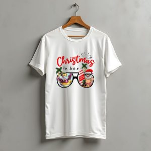 Christmas In June Sunglasses Santa Flamingo Merry Christmas Summer Vacation T-Shirt