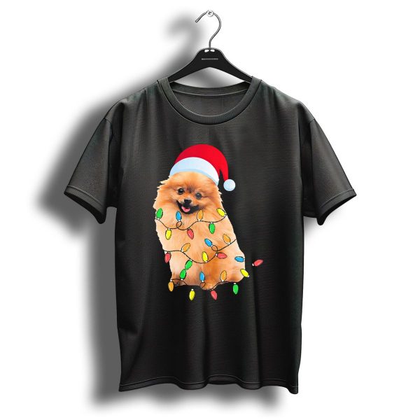 Christmas Pomeranian With Santa Hat And Holiday Lights T Shirt 1 t shirt 1