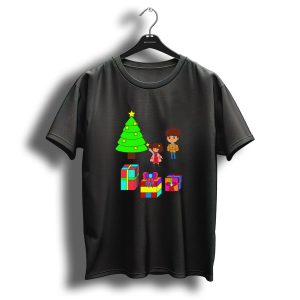Cute Kawaii Christmas Family Scene With Tree And Gifts T-Shirt