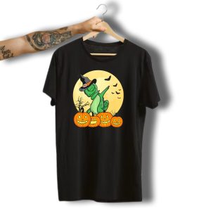 Dabbing Chameleon Dab Dance Funny Pet Halloween Pumpkins Witch Hat Moon Bats T-Shirt