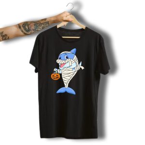 Dolphin Mummy Holding Jack O Lantern Pumpkin Halloween T-Shirt