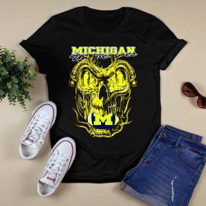 Dragonskull Michigan Wolverines M Football Skull T-Shirt