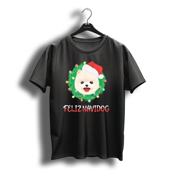 Feliz Navidog Pomeranian Christmas Wreath Santa Hat T Shirt t shirt 1
