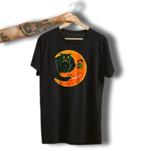 Funny Halloween Cat On Smiling Moon T-Shirt
