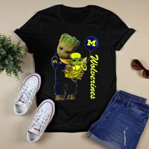 Gy Michigan Wolverines M Balloon Hug T-Shirt