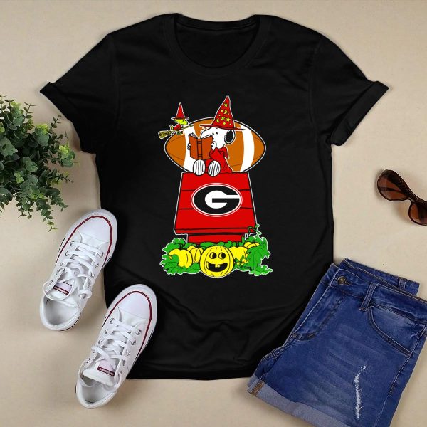 Georgia Bulldogs Snoopy Halloween Witch Doghouse Football T Shirt 1
