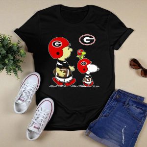 Georgia Bulldogs Snoopy And Woodstock Football Helmets T Shirt