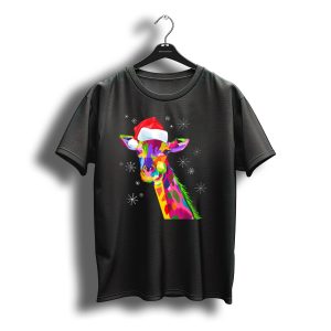 Giraffe Christmas Colorful Giraffe Santa Hat Snowflakes T-Shirt