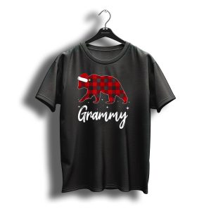 Grammy Red Plaid Bear Christmas Santa Hat T-Shirt