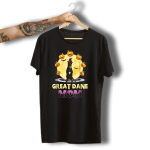 Great Dane Mom Halloween Costume With Pumpkins And Witch Hat T-Shirt