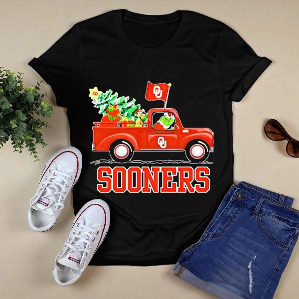 Grinch Driving Red Truck with Christmas Tree Oklahoma Sooners T Shirt 1