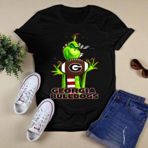 Grinch Holding Georgia Bulldogs Football T Shirt