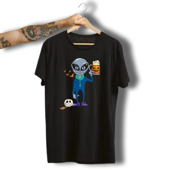 Halloween Alien Beer Lover Costume With Pumpkin And Bats T Shirt t shirt 1