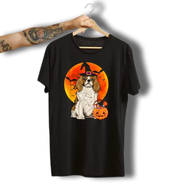 Halloween Cavalier Charles Spaniel With Pumpkin And Bats T Shirt t shirt 1