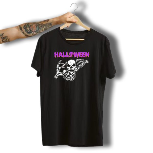 Halloween Creepy Skeleton With Skull Holiday T Shirt 1 t shirt 1
