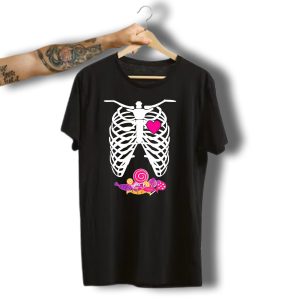 Halloween Xray Skeleton Rib Cage Heart Candy T-Shirt