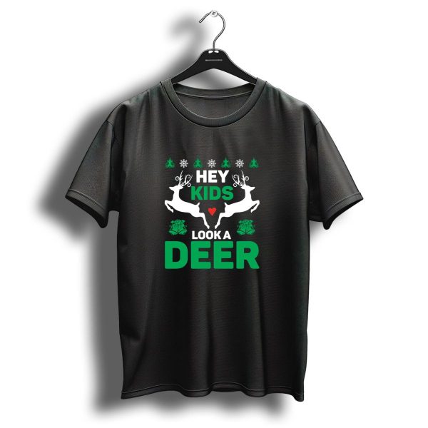 Hey Kids Look A Deer Christmas Reindeer Design With Snowflakes And Trees T Shirt 1 t shirt 1