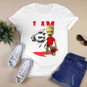 I Am Georgia Bulldogs Groot Holding Football T Shirt