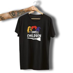 I Smell Children Funny Halloween Witches Broom Silhouette Costume T-Shirt