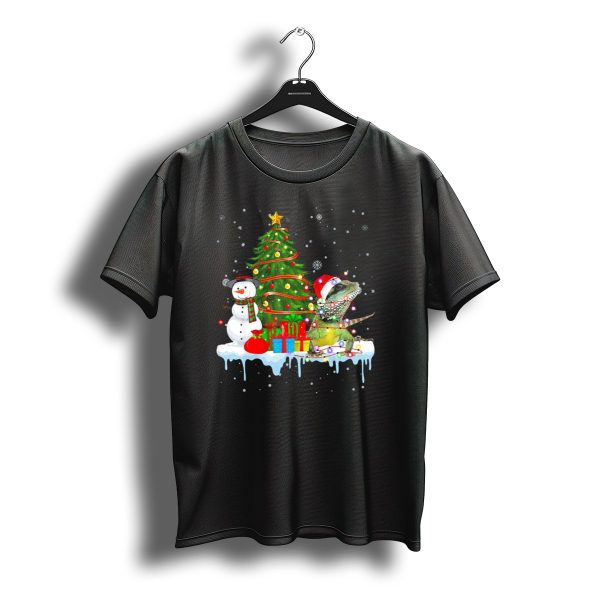 Iguana In Santa Hat With Christmas Tree Lights And Snowman In Snow T Shirt t shirt 1