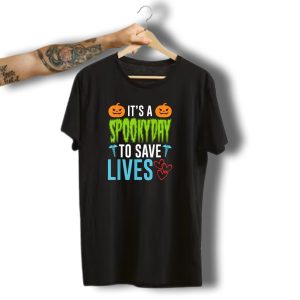 It'S A Spooky Day To Save Lives Halloween Nurse Pumpkins Hearts T-Shirt