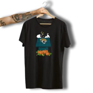 Jacksonville Jaguars Snoopy Pumpkin Halloween Peanuts Nfl Football T-Shirt