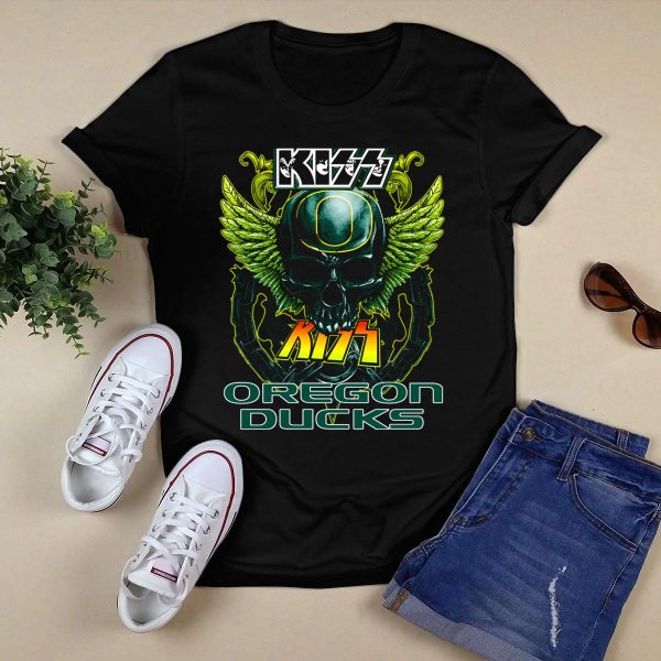 Kiss Oregon Ducks Skull Helmet Wings T Shirt 1