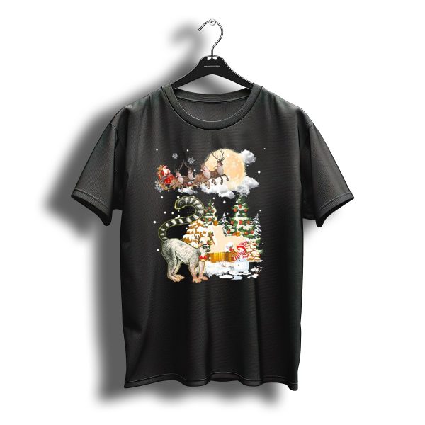 Lemur Comes To Town Santas Sleigh Snowy Christmas Scene T Shirt t shirt 1
