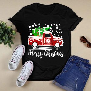 Merry Christmas Alabama Crimson Tide Vintage Truck Snowy Tree T Shirt