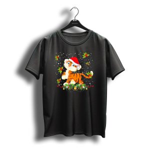 Merry Christmas Tiger In Santa Hat With Holly And Snowflakes T-Shirt