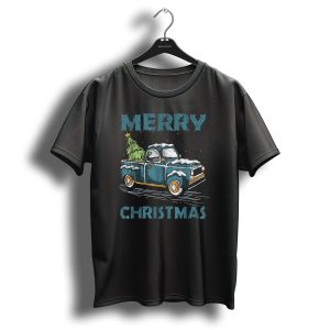 Merry Christmas Vintage Truck With Christmas Tree Classic Car T-Shirt