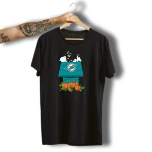 Miami Dolphins Snoopy Halloween Pumpkins T-Shirt