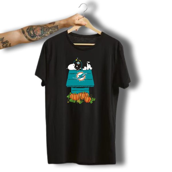 Miami Dolphins Snoopy Halloween Pumpkins T Shirt t shirt 1