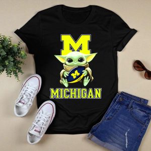 Michigan Wolverines Baby Yoda Football Fan Character M T-Shirt
