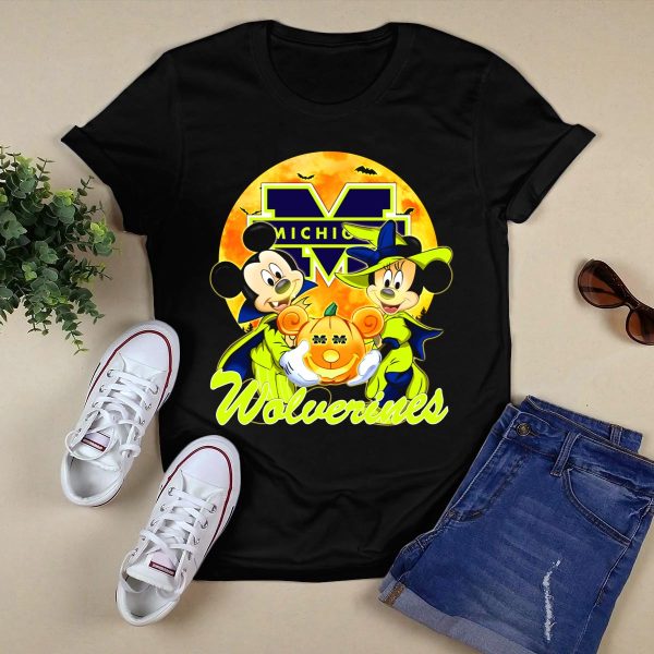 Michigan Wolverines Mickey and Minnie Mouse Halloween Pumpkin T Shirt Black 1