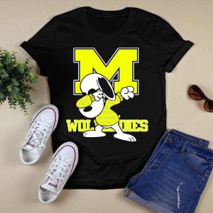 Michigan Wolverines Snoopy Dab With Block M T-Shirt