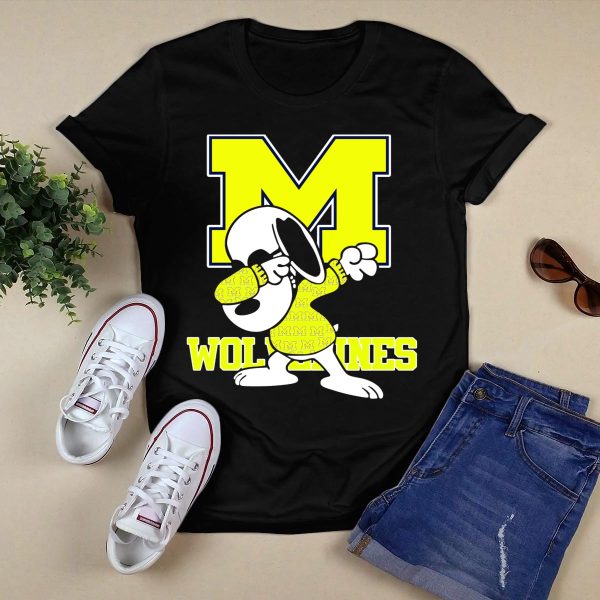 Michigan Wolverines Snoopy Dab with Block M T Shirt Black 1