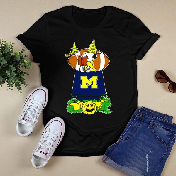 Michigan Wolverines Snoopy Halloween Pumpkin Football Scene T Shirt Black 1
