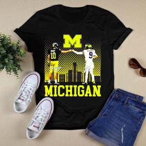 Michigan Wolverines Tom Brady Jj Mccarthy Iconic Players Fist Bump Skyline T-Shirt